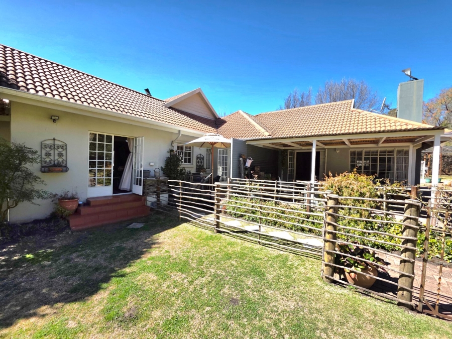 5 Bedroom Property for Sale in Clarens Free State